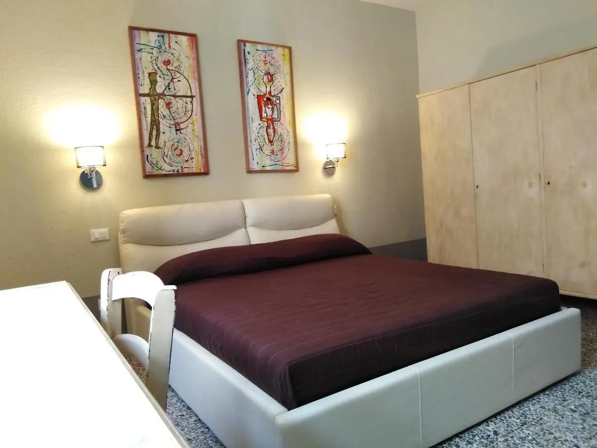 Bed and Breakfast Casa Saba Orosei 3*,